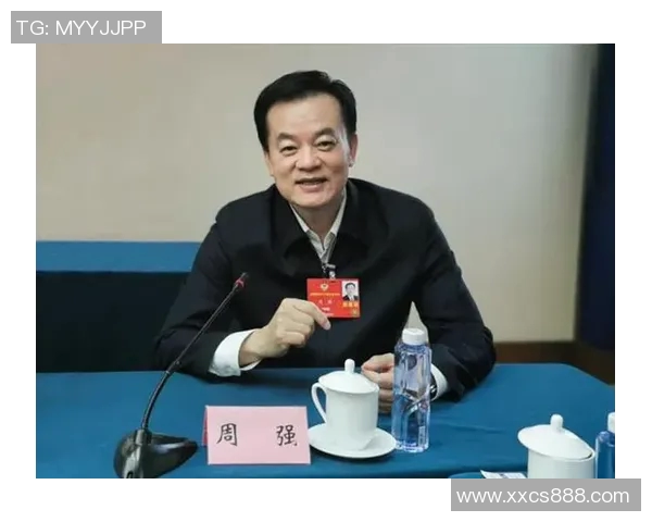 周强专访：畅谈个人足球之路与未来展望的深度对话