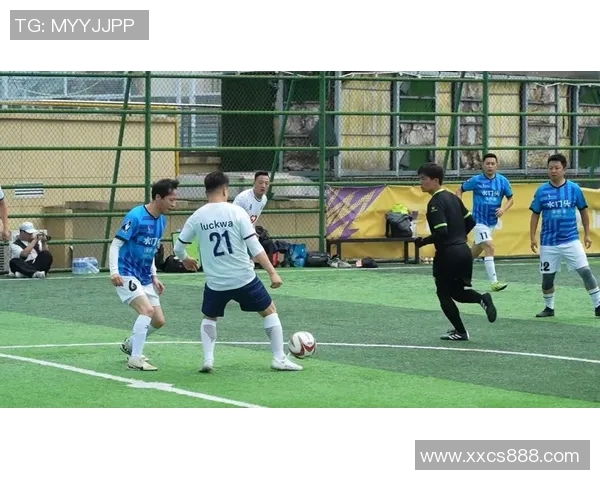 杭州足球队状态揭秘：巨献背后的努力与激情