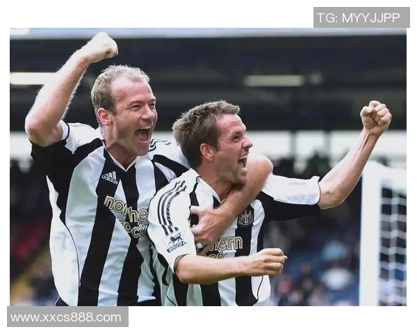 英格兰足球传奇欧文最新动态与近照分享引发球迷热议